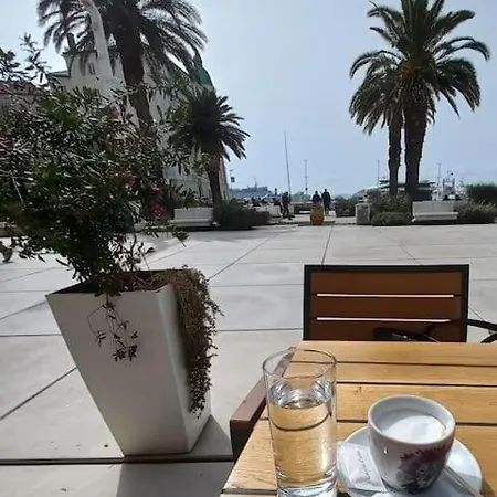 Central Perk - City Center Oasis 스플리트